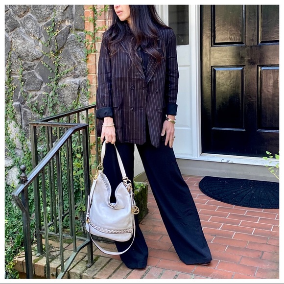 Fabulous Micheal Kors Leather chic Bucket Bag - Picture 9 of 9